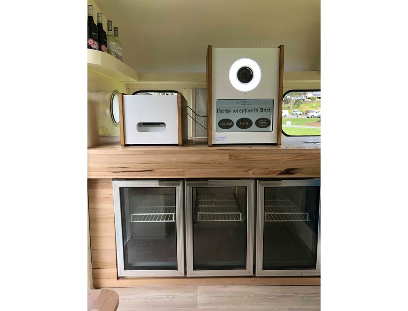 Flossie The Photo Booth